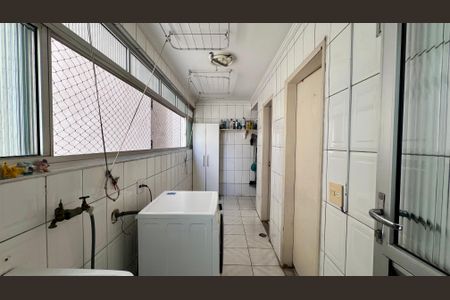 Apartamento à venda com 126m², 3 quartos e 1 vaga Apartamento à venda com 126m², 3 quartos e 1 vagaÁrea de Serviço