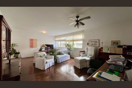 Apartamento à venda com 126m², 3 quartos e 1 vaga Apartamento à venda com 126m², 3 quartos e 1 vagaSala