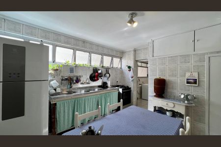 Apartamento à venda com 126m², 3 quartos e 1 vaga Apartamento à venda com 126m², 3 quartos e 1 vagaCozinha