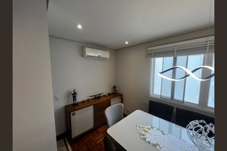 Casa de condomínio à venda com 130m², 3 quartos e 3 vagasSala de Jantar