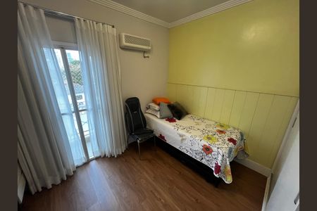 Casa de condomínio à venda com 130m², 3 quartos e 3 vagasQuarto 2