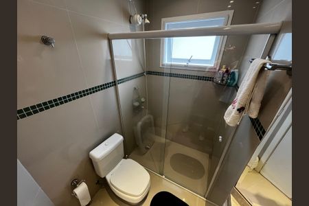 Casa de condomínio à venda com 130m², 3 quartos e 3 vagasBanheiro