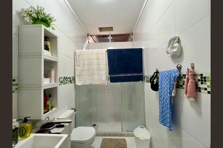 Casa à venda com 200m², 3 quartos e 2 vagasBanheiro da Suíte