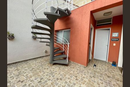 Casa à venda com 200m², 3 quartos e 2 vagasÁrea externa