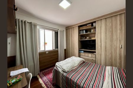 Casa à venda com 200m², 3 quartos e 2 vagasQuarto 2