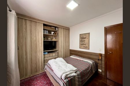 Casa à venda com 200m², 3 quartos e 2 vagasQuarto 2