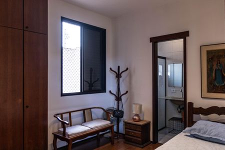 Apartamento à venda com 70m², 2 quartos e 2 vagasSuíte 1