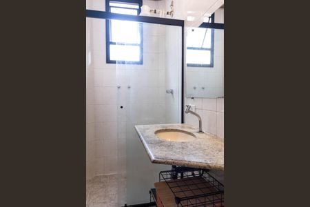 Apartamento à venda com 70m², 2 quartos e 2 vagasBanheiro da Suíte 1