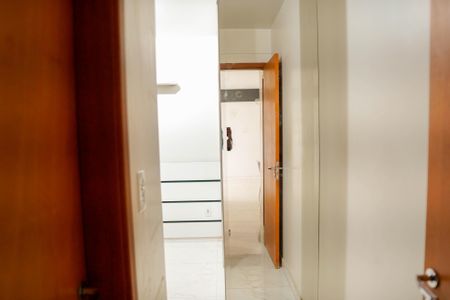 Apartamento para alugar com 1m², 2 quartos e 1 vaga Apartamento para alugar com 1m², 2 quartos e 1 vagaQuarto