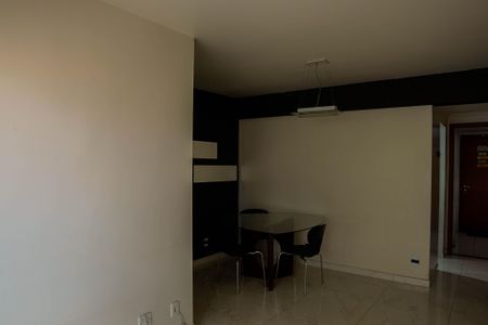 Apartamento para alugar com 1m², 2 quartos e 1 vaga Apartamento para alugar com 1m², 2 quartos e 1 vagaSala