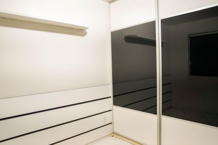 Apartamento para alugar com 1m², 2 quartos e 1 vaga Apartamento para alugar com 1m², 2 quartos e 1 vagaQuarto 2