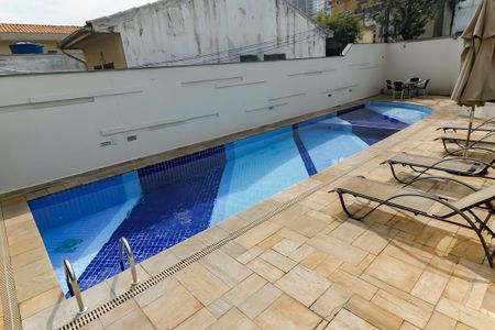 Apartamento à venda com 48m², 2 quartos e 2 vagas Apartamento à venda com 48m², 2 quartos e 2 vagasÁrea comum - Piscina