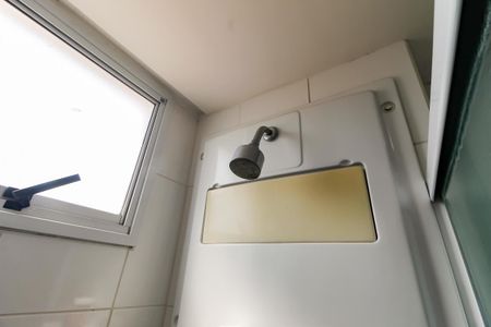 Apartamento à venda com 48m², 2 quartos e 2 vagas Apartamento à venda com 48m², 2 quartos e 2 vagasBanheiro