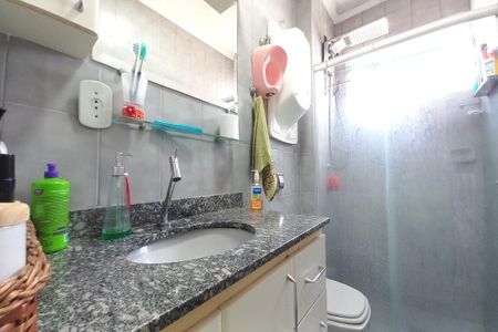 Apartamento à venda com 74m², 3 quartos e 1 vaga Apartamento à venda com 74m², 3 quartos e 1 vagaBanheiro