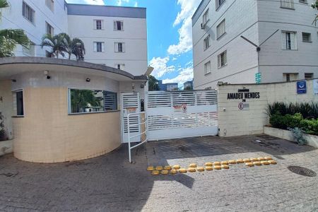 Apartamento à venda com 74m², 3 quartos e 1 vaga Apartamento à venda com 74m², 3 quartos e 1 vagaFachada e Portaria