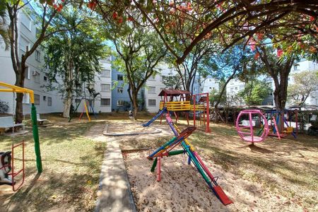 Apartamento à venda com 74m², 3 quartos e 1 vaga Apartamento à venda com 74m², 3 quartos e 1 vagaÁrea comum - Playground