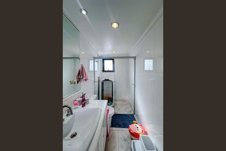 Apartamento à venda com 244m², 5 quartos e 4 vagasBanheiro da Suíte 2