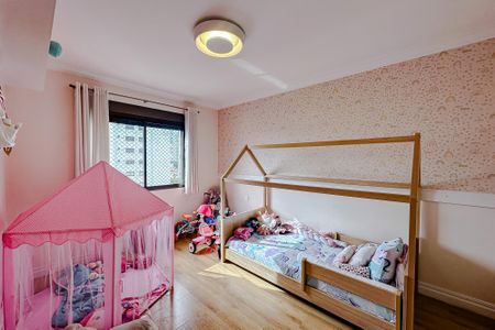 Apartamento à venda com 244m², 5 quartos e 4 vagasSuíte 2