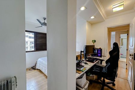 Apartamento à venda com 244m², 5 quartos e 4 vagasSuíte 3