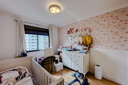 Apartamento à venda com 244m², 5 quartos e 4 vagasQuarto 1