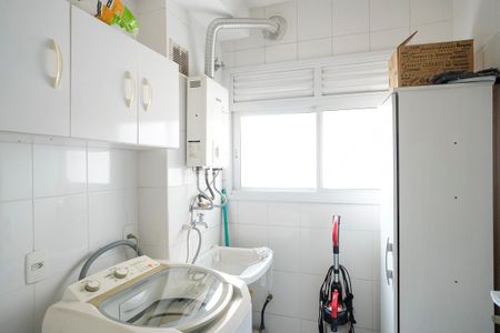 Apartamento à venda com 68m², 2 quartos e 1 vagaÁrea de serviço