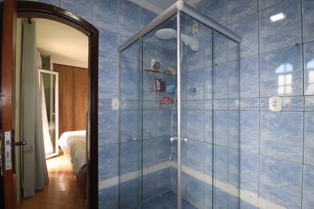 Casa à venda com 150m², 3 quartos e 3 vagasBanheiro da Suíte