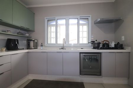 Casa à venda com 150m², 3 quartos e 3 vagasCozinha