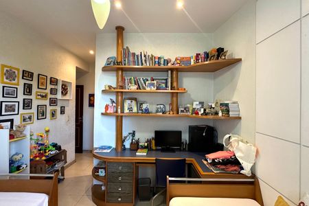 Apartamento à venda com 160m², 3 quartos e 1 vagaQuarto 01