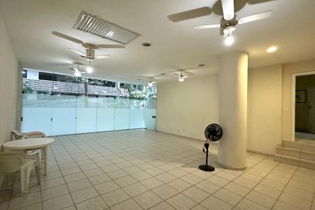 Apartamento à venda com 160m², 3 quartos e 1 vagaÁrea comum - Salão de festas