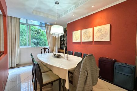 Apartamento à venda com 160m², 3 quartos e 1 vagaSala