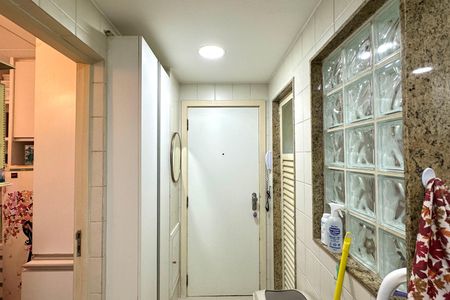 Apartamento à venda com 160m², 3 quartos e 1 vagaÁrea de Serviço