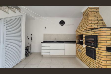 Casa à venda com 208m², 2 quartos e 2 vagas Casa à venda com 208m², 2 quartos e 2 vagasÁrea externa