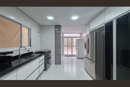 Casa à venda com 208m², 2 quartos e 2 vagas Casa à venda com 208m², 2 quartos e 2 vagasCozinha