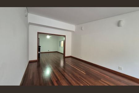 Casa à venda com 208m², 2 quartos e 2 vagas Casa à venda com 208m², 2 quartos e 2 vagasQuarto 1