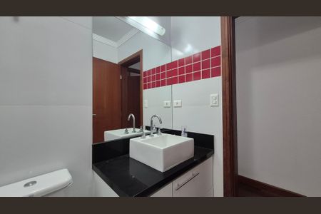 Casa à venda com 208m², 2 quartos e 2 vagas Casa à venda com 208m², 2 quartos e 2 vagasBanheiro 1
