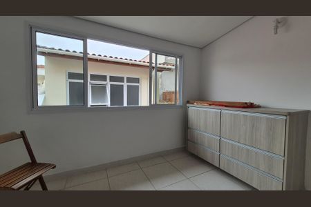 Casa à venda com 208m², 2 quartos e 2 vagas Casa à venda com 208m², 2 quartos e 2 vagasLavanderia