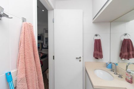 Apartamento à venda com 70m², 3 quartos e 1 vaga Apartamento à venda com 70m², 3 quartos e 1 vagaBanheiro Social