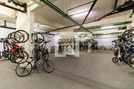 Apartamento à venda com 70m², 3 quartos e 1 vaga Apartamento à venda com 70m², 3 quartos e 1 vagaÁrea comum - Bicicletario