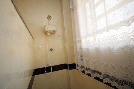 Casa à venda com 310m², 5 quartos e 3 vagasBanheiro Social 