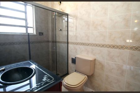 Casa à venda com 310m², 5 quartos e 3 vagasBanheiro da Suíte 2