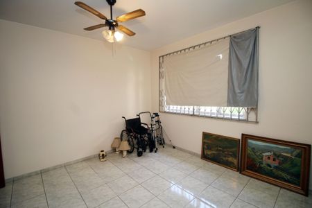 Casa à venda com 310m², 5 quartos e 3 vagasSuíte 2