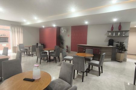 Apartamento à venda com 71m², 2 quartos e 1 vaga Apartamento à venda com 71m², 2 quartos e 1 vagaÁrea comum - Salão de festas
