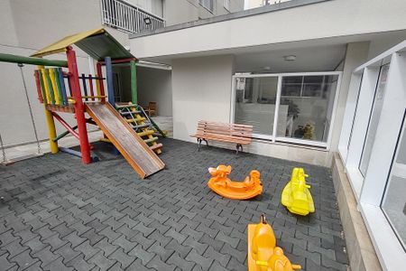 Apartamento à venda com 71m², 2 quartos e 1 vaga Apartamento à venda com 71m², 2 quartos e 1 vagaÁrea comum - Playground