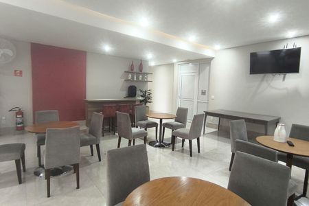 Apartamento à venda com 71m², 2 quartos e 1 vaga Apartamento à venda com 71m², 2 quartos e 1 vagaÁrea comum - Salão de festas