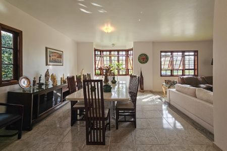 Apartamento para alugar com 500m², 4 quartos e 6 vagas Apartamento para alugar com 500m², 4 quartos e 6 vagasSala