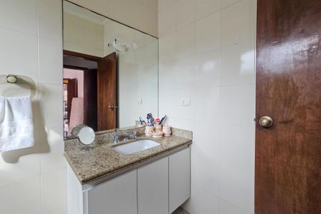 Apartamento para alugar com 500m², 4 quartos e 6 vagas Apartamento para alugar com 500m², 4 quartos e 6 vagasBanheiro da Suíte 1