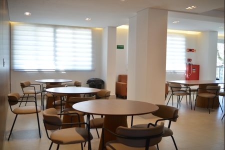 Apartamento para alugar com 83m², 2 quartos e 2 vagasÁrea comum - Salão de festas