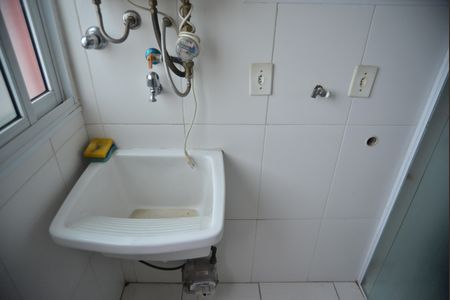 Apartamento à venda com 58m², 3 quartos e 1 vagaÁrea de Serviço