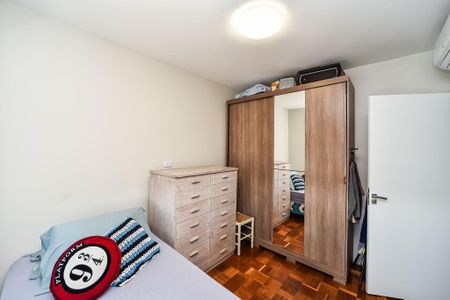 Apartamento à venda com 140m², 3 quartos e 2 vagas Apartamento à venda com 140m², 3 quartos e 2 vagasQuarto 1