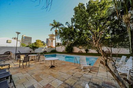 Apartamento à venda com 140m², 3 quartos e 2 vagas Apartamento à venda com 140m², 3 quartos e 2 vagasÁrea comum - Piscina